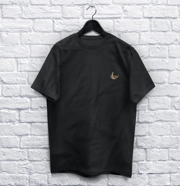 schwarzes T-Shirt - Shop